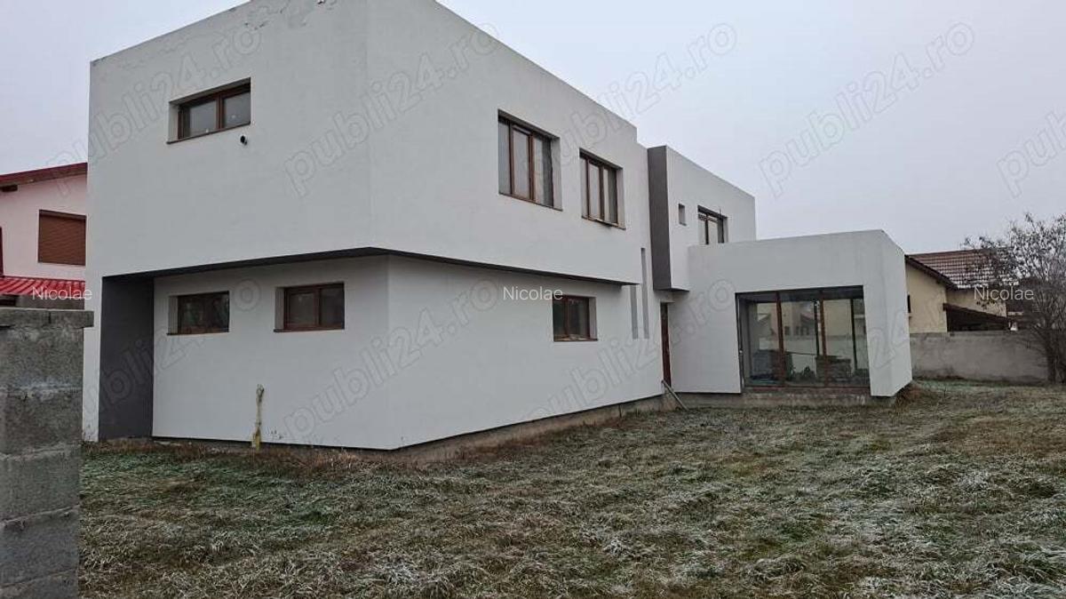 Vand vila la gri pe 2 nivele Vladimirescu Via Carmina. - 1
