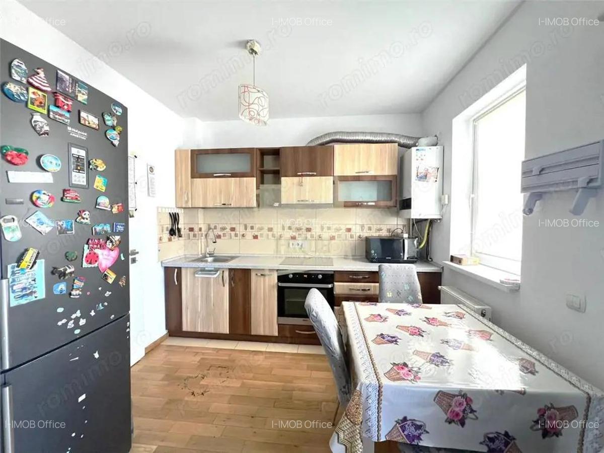 Apartament cu 3 camere 2 balcoane si parcare in zona Turnisor - 6