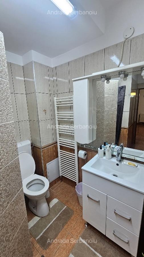 Închiriez apartament 120 mp - 5