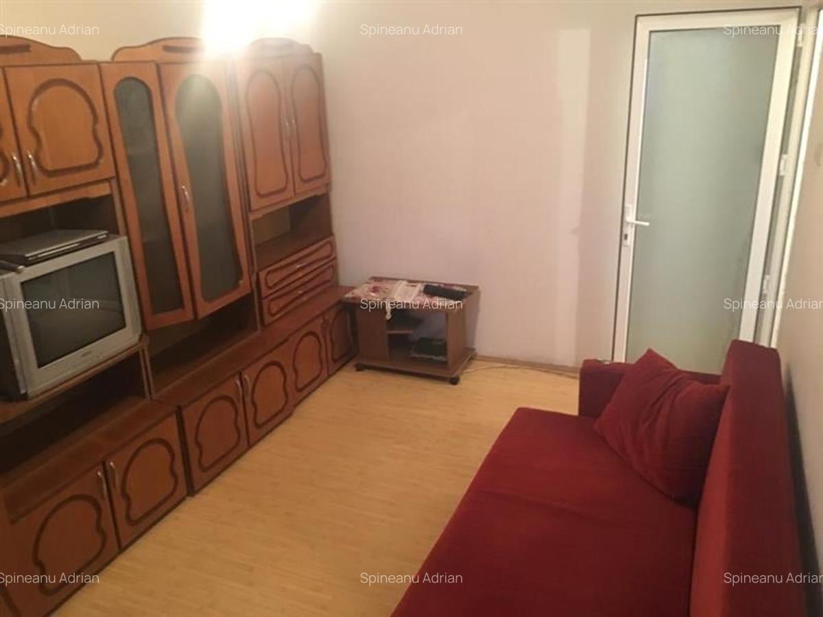 GARSONIERA, et 1, zona Badea Cartan - 10