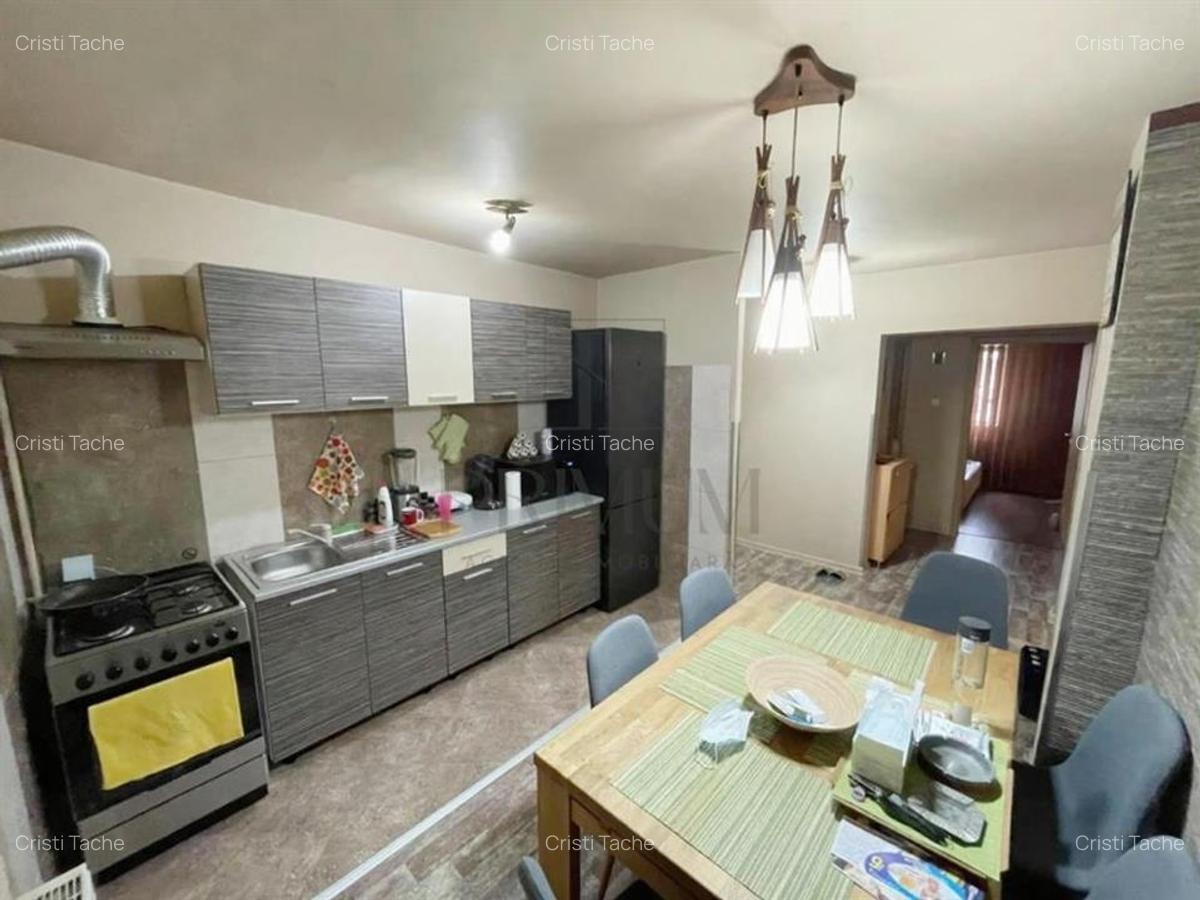 SAGULUI - BLOC IZOLAT - PARTER INALT - 3 CAMERE - 2 BAI - BALCON - CENTRALA PROP - 18