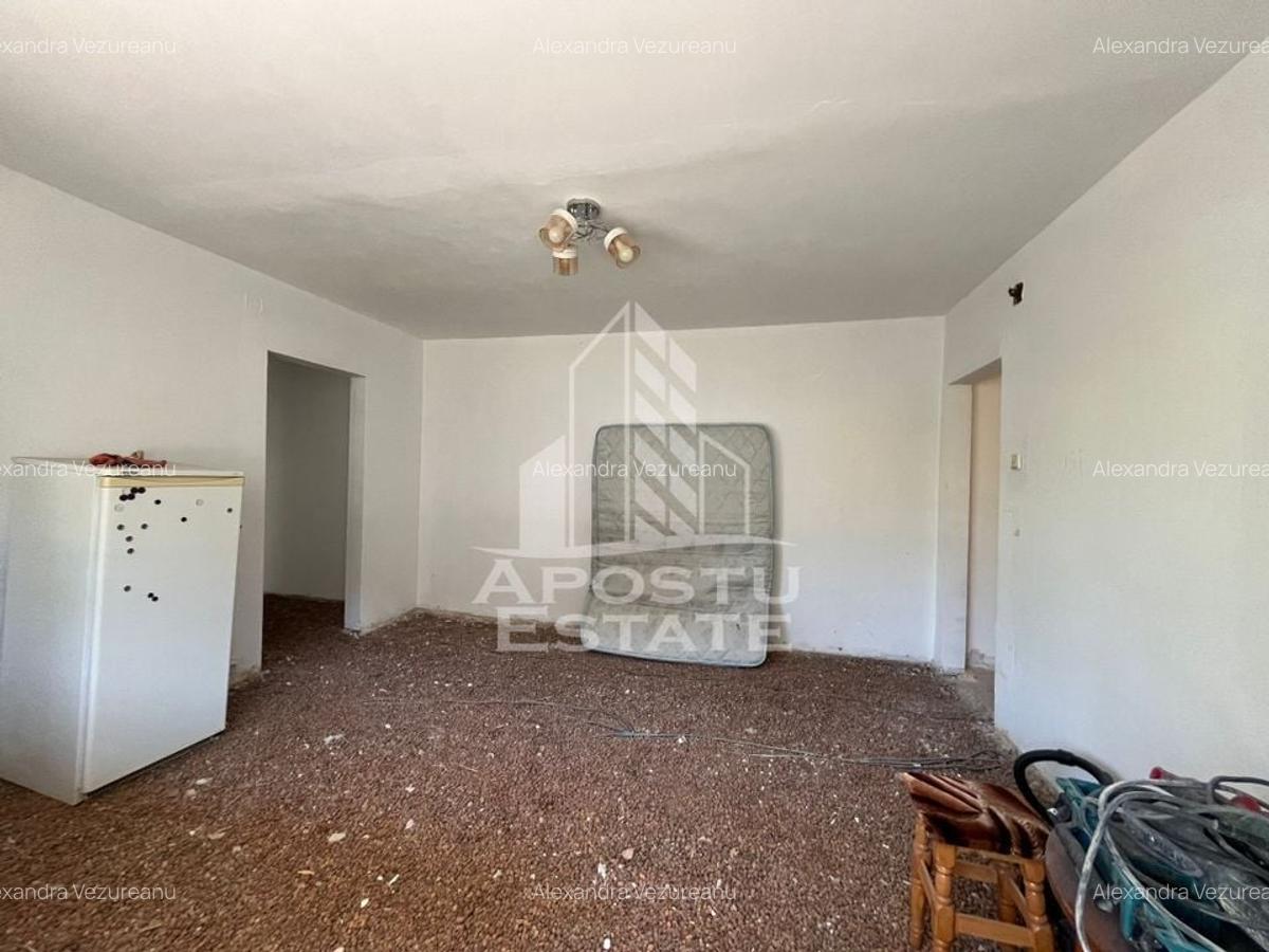 Apartament cu 3 camere semidecomandat în Spitalul Județean - 2
