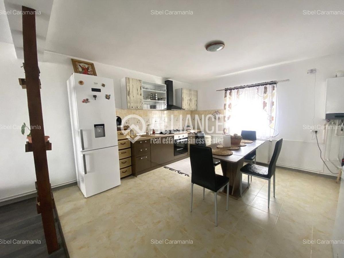 Casă individuală cu 7 camere în Valu lui Traian - 8