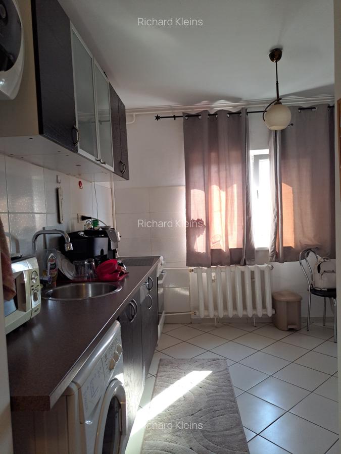 Garsonieră decomandată în Sebastian - 4