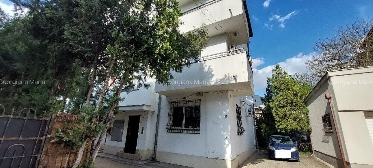Apartament cu 4 camere decomandat în Herăstrău - 4