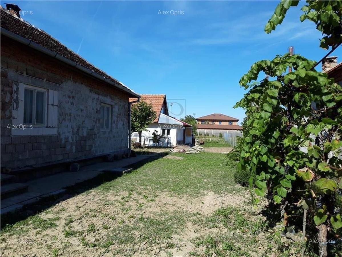 Casă cu teren generos de 1057 mp ? Ghiroda, zona centrală - 2