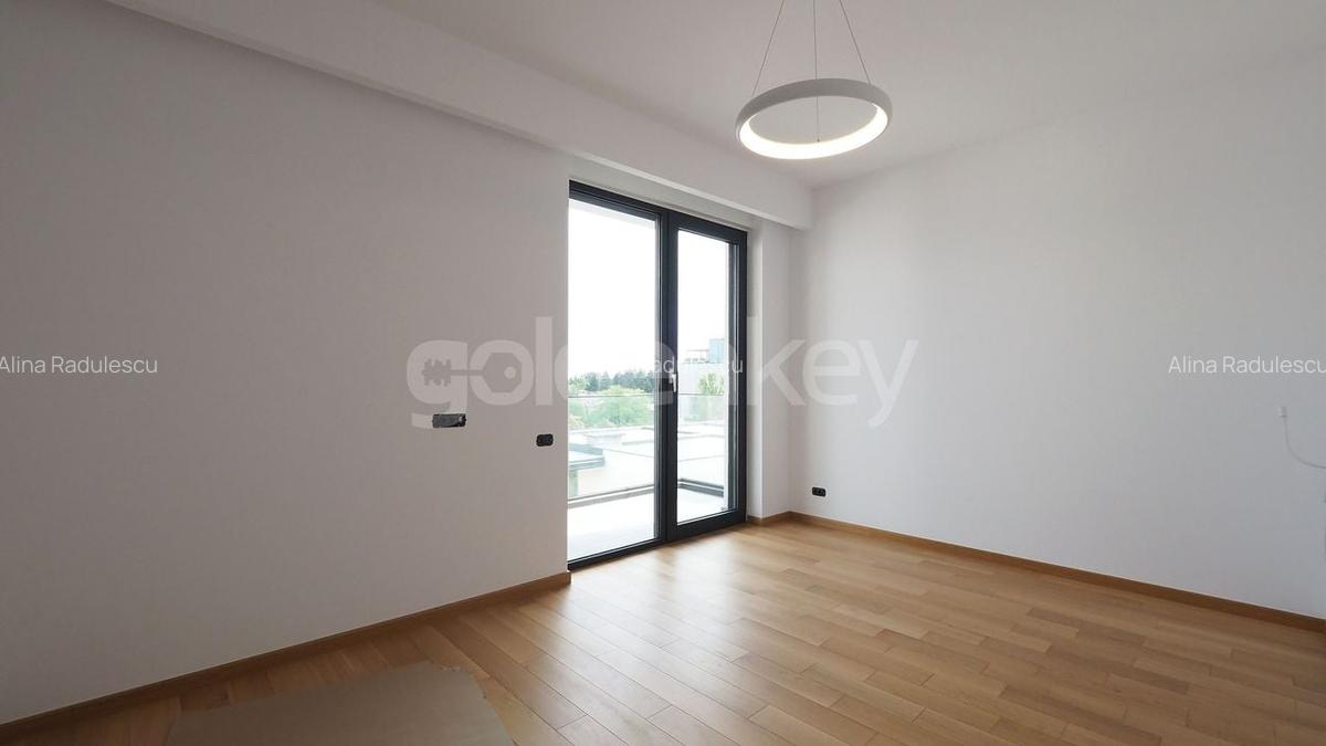 Apartament ultra-finisat cu 4 camere, 3 bai | 170mpu | 27mp terase - 12
