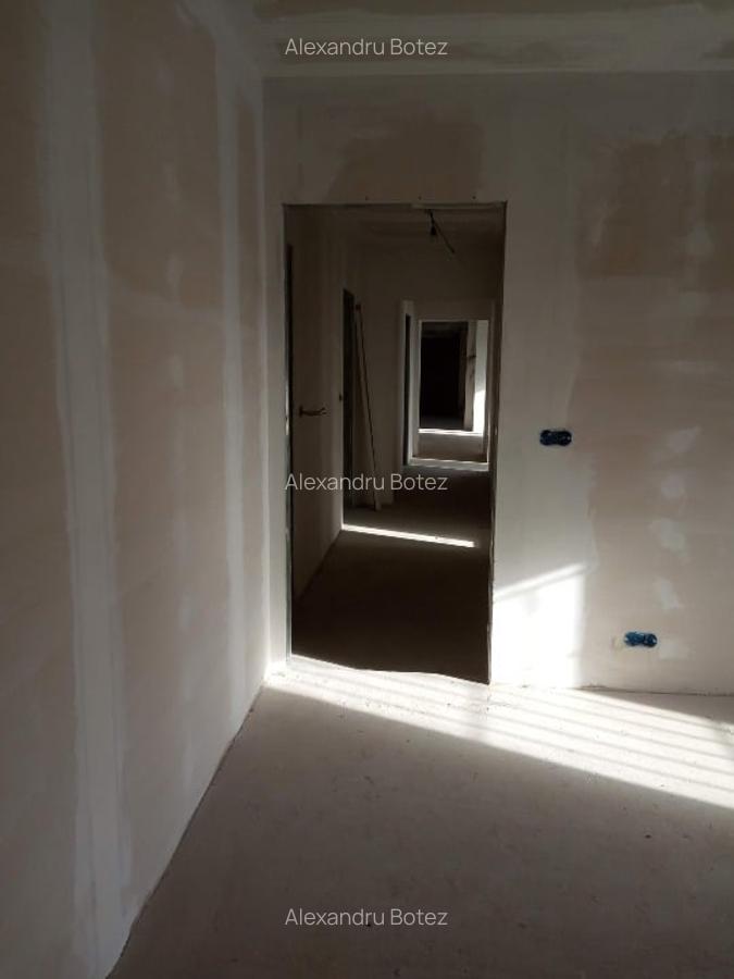 Spatiu comercial cca 4000 mp, cu teren, la DN 15 or. Buhusi, jud. Bacau, Romania - 12