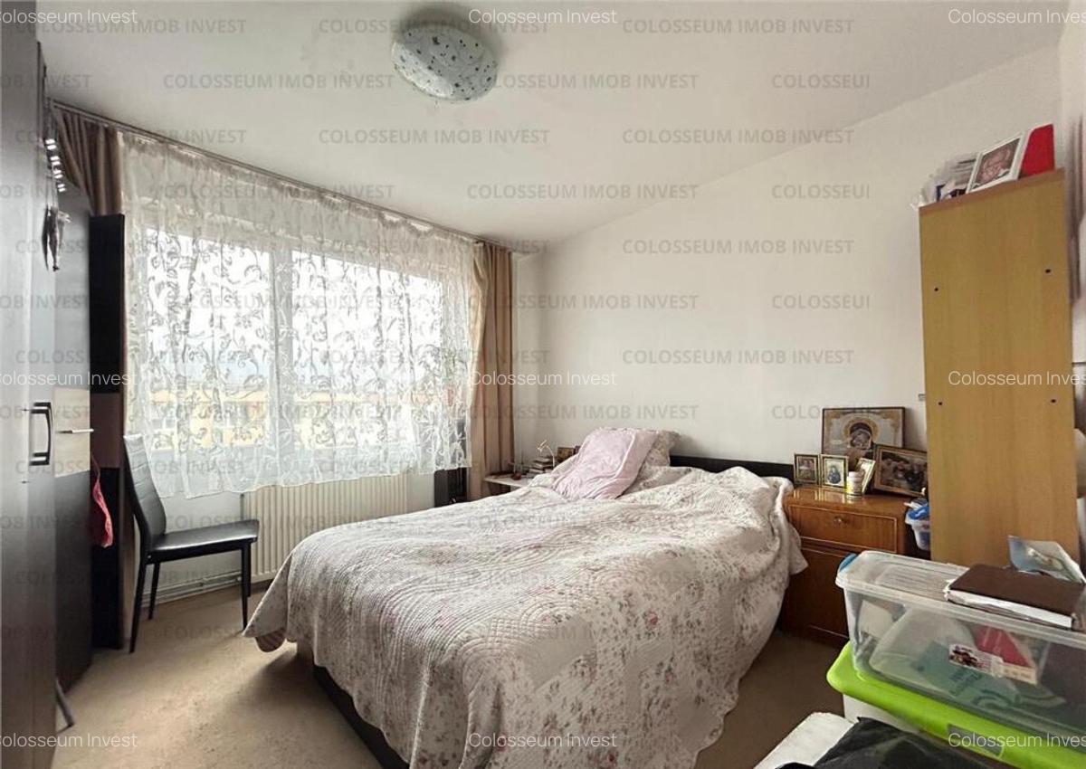 Apartament 4 camere, 2 bai - zona Noua - 1