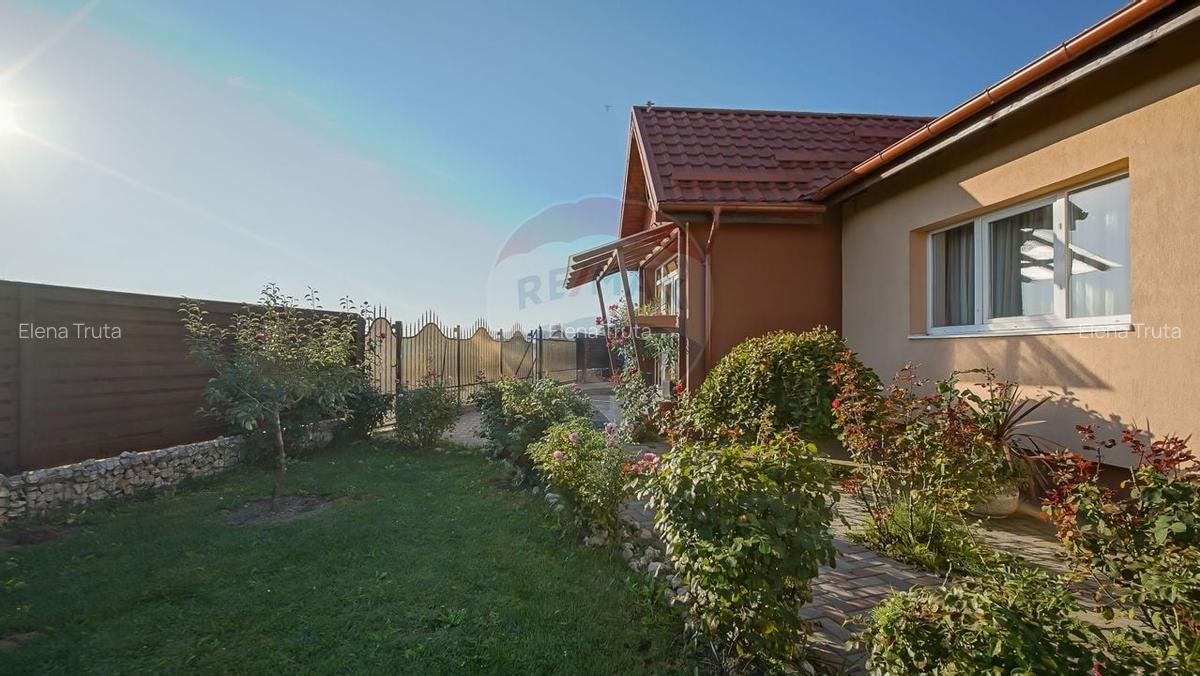 Casa parter pe teren 750 mp in Sanpetru - Comision 0% - 4