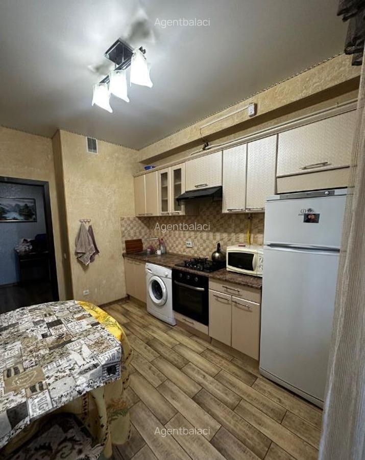 Spre vanzare 2 camere in zona Florilor - 2 Spre vanzare 2 camere in zona Florilor - 2