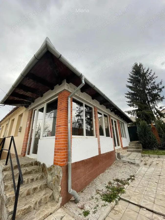 Ansamblu de 5 case situate ultracentral - Proprietate Unica !! - 5