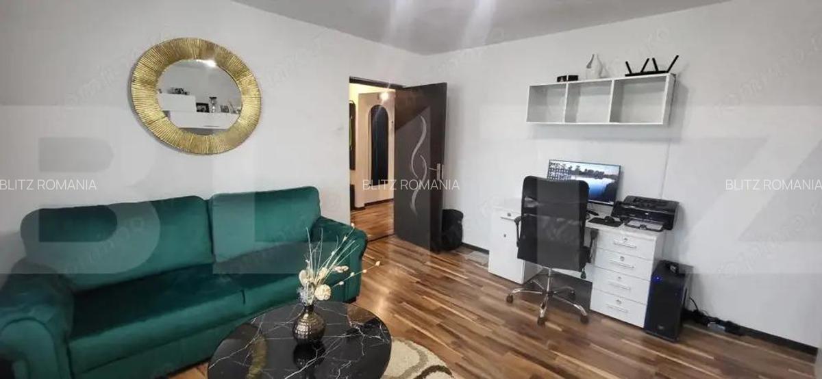 Apartament de vanzare, cu 3 camere, 67 mp, zona Bucovina - 2