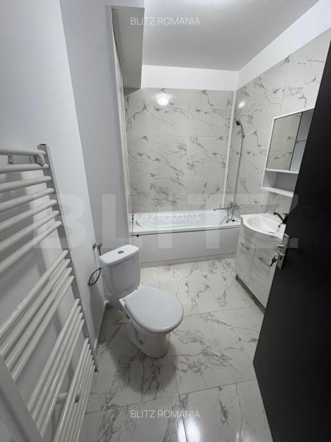 Apartament de vanzare, cu 3 camere, cu gradina si parcare, zona Terra - 7