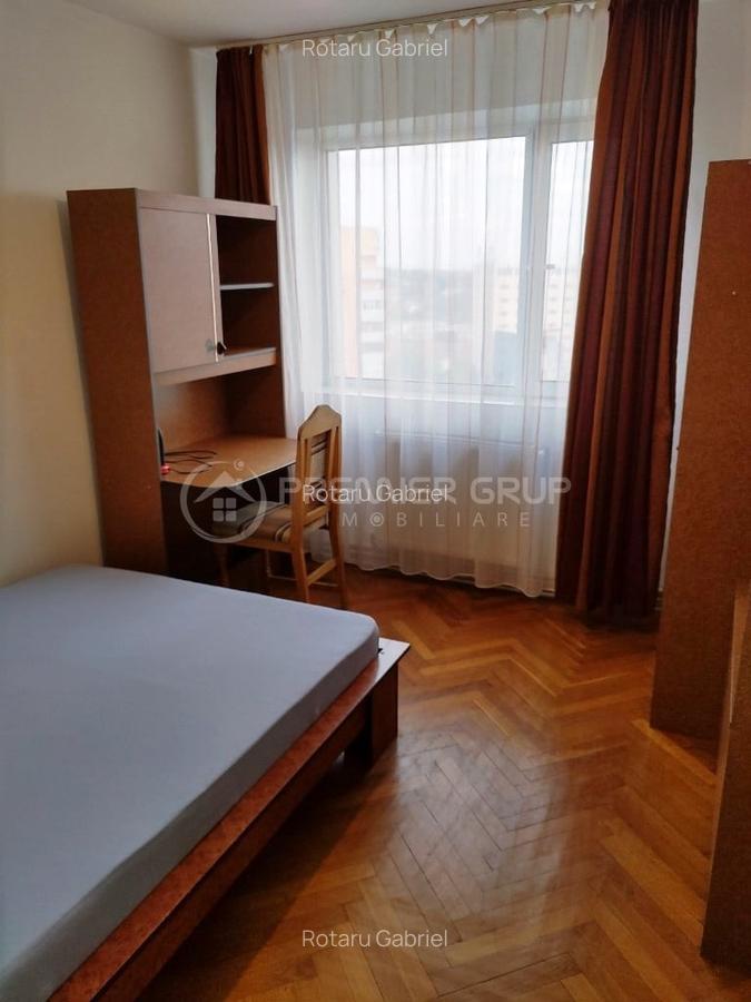 Apartament cu 3 camere în Central - 4
