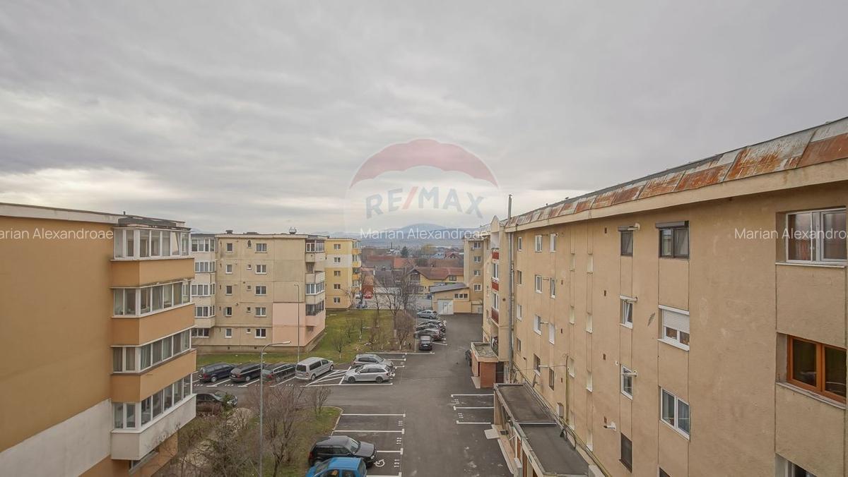 Apartament cu 3 camere decomandat în Central - 17