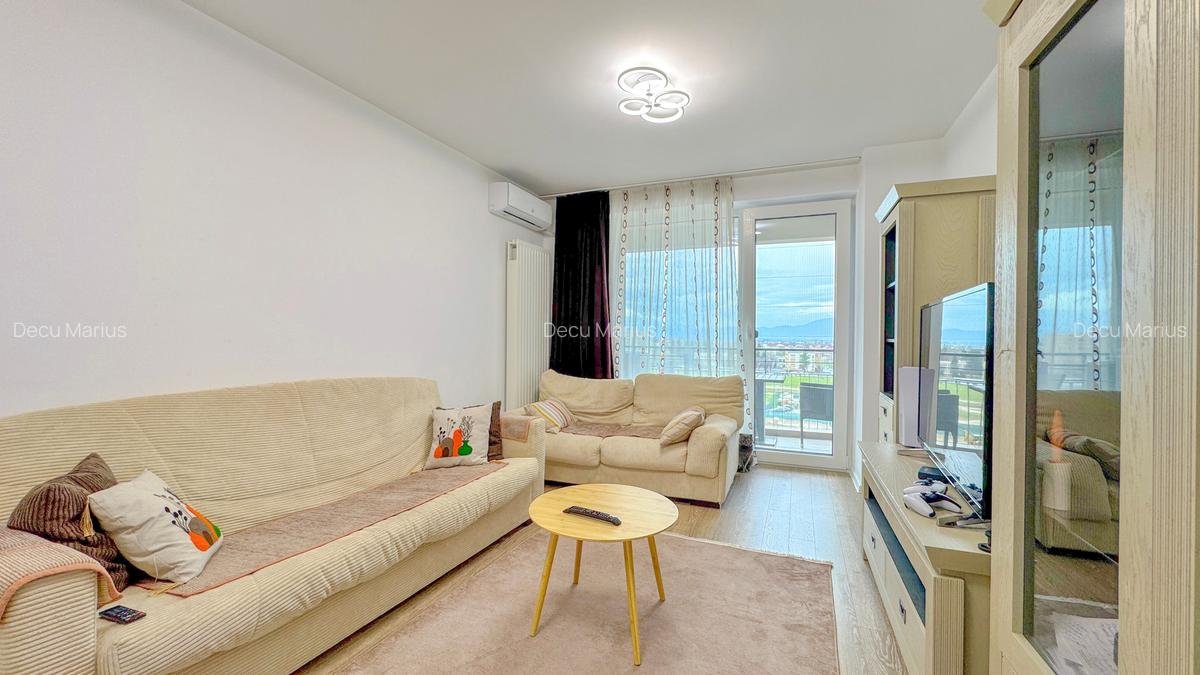 Apartament cu 3 camere decomandat, mobilat în 13 Decembrie - 2