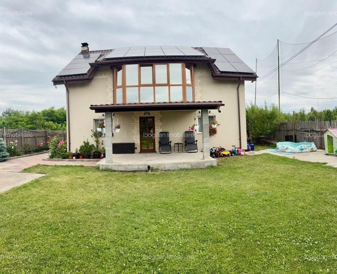 Casă cu 5 camere în Hărman, cod 8197 - 1