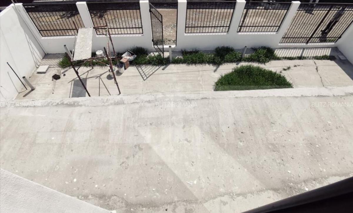 Casa cocheta, 140 mp utili si 250 mp teren, finisata,toate u - 17