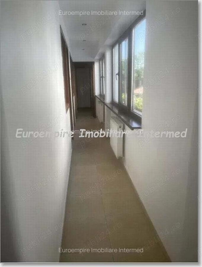 Vila de inchiriat zona FALEZA NORD - 5