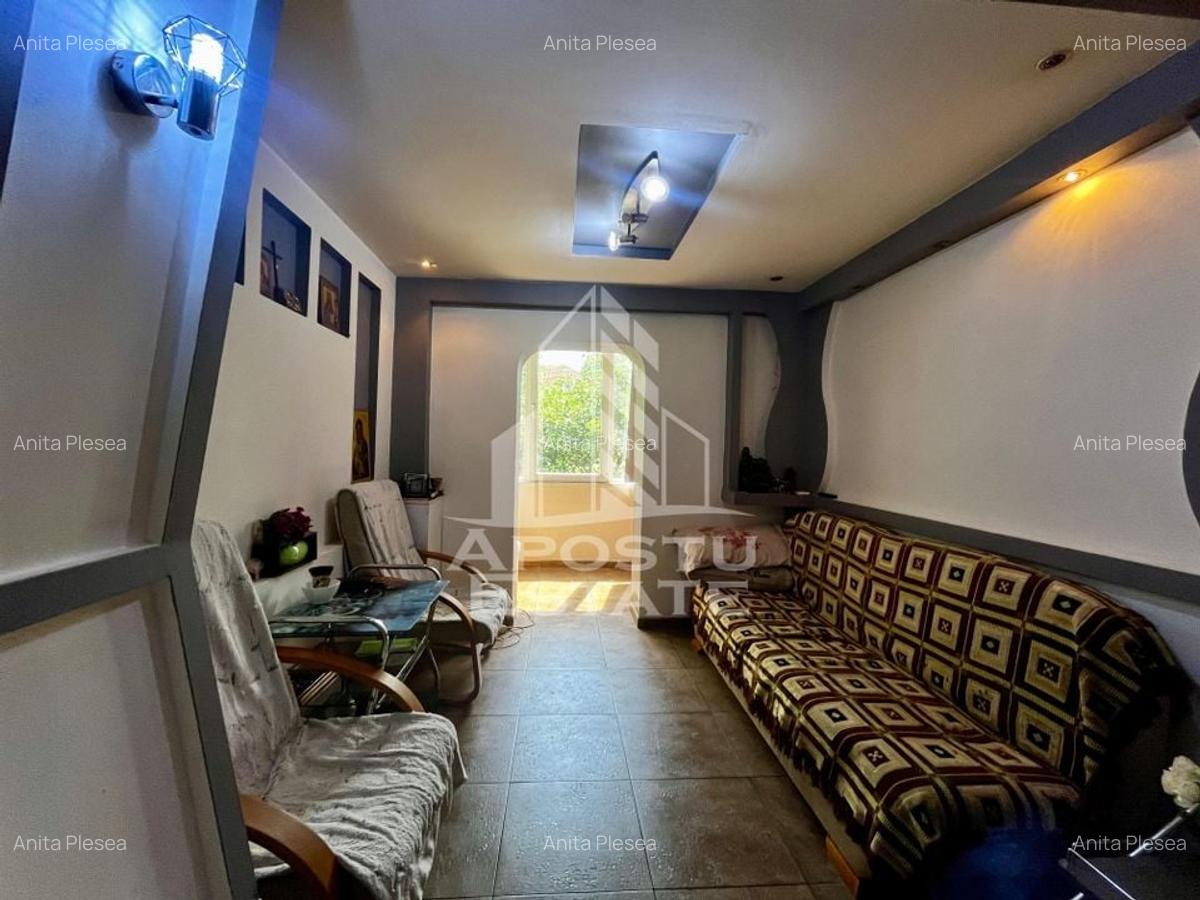 Apartament 2 camere,decomandat,zona Lipovei - 3
