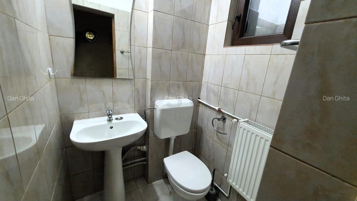 Apartament cu 3 camere decomandat în Sălaj - 9