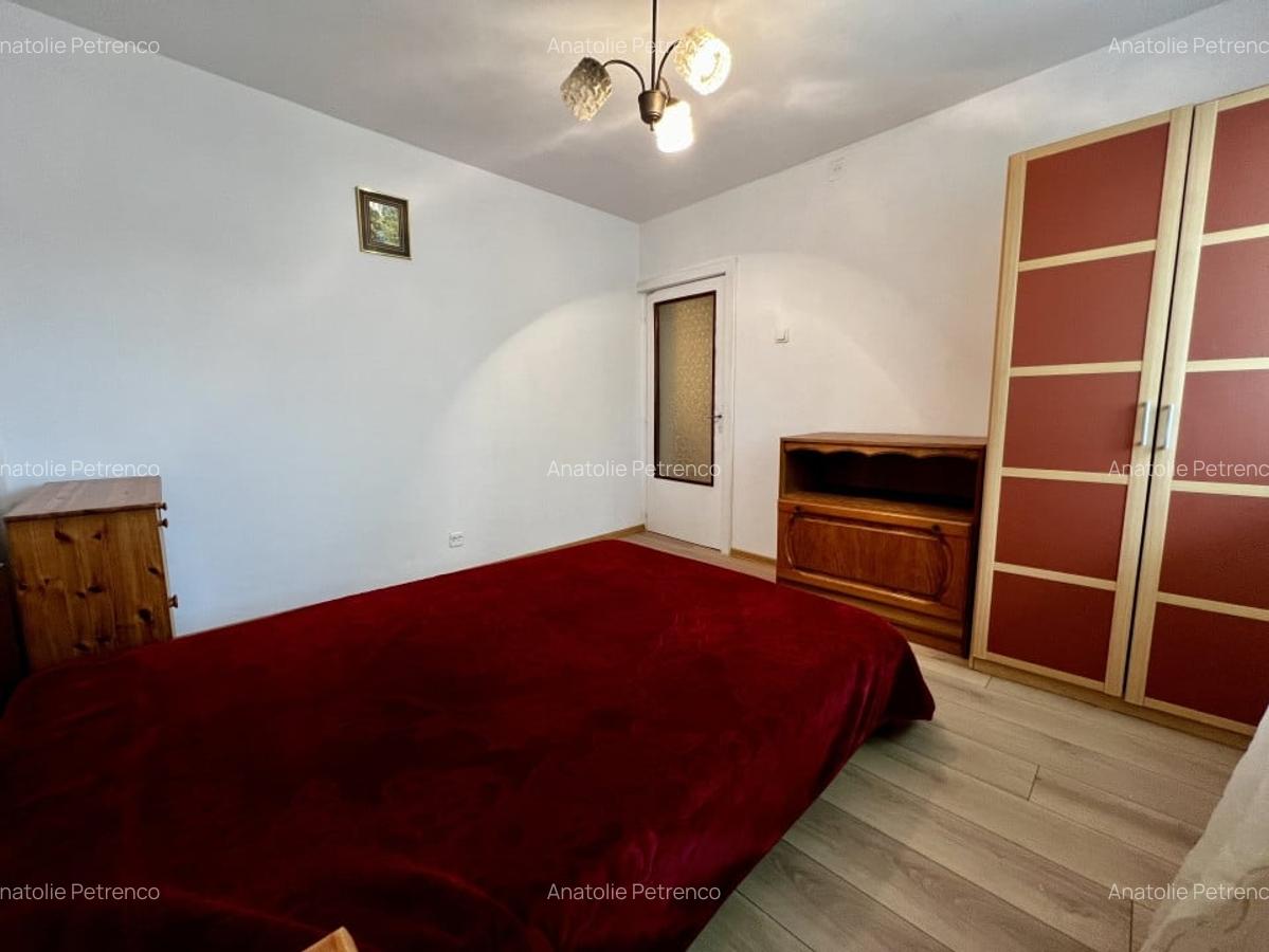 Apartament 3 camere cu garaj, decomandat, etaj intermediar, 65mp, zona Girocului - 2