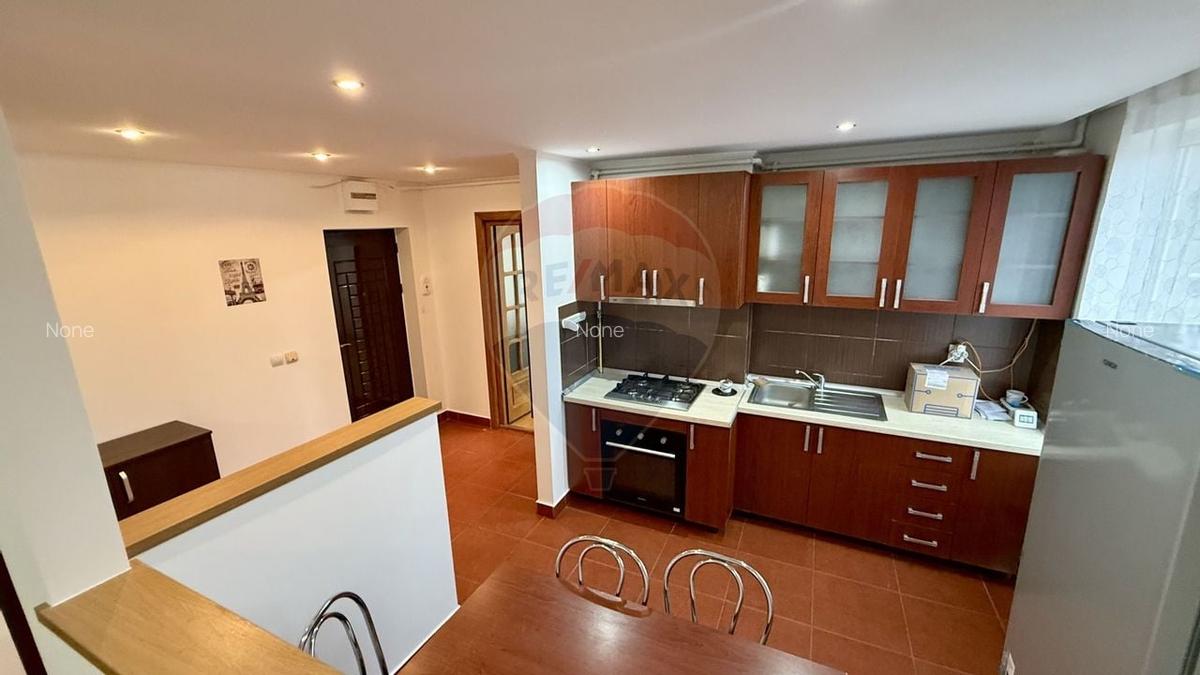 Apartament cu 3 camere de inchiriat str. George Cosbuc - 4