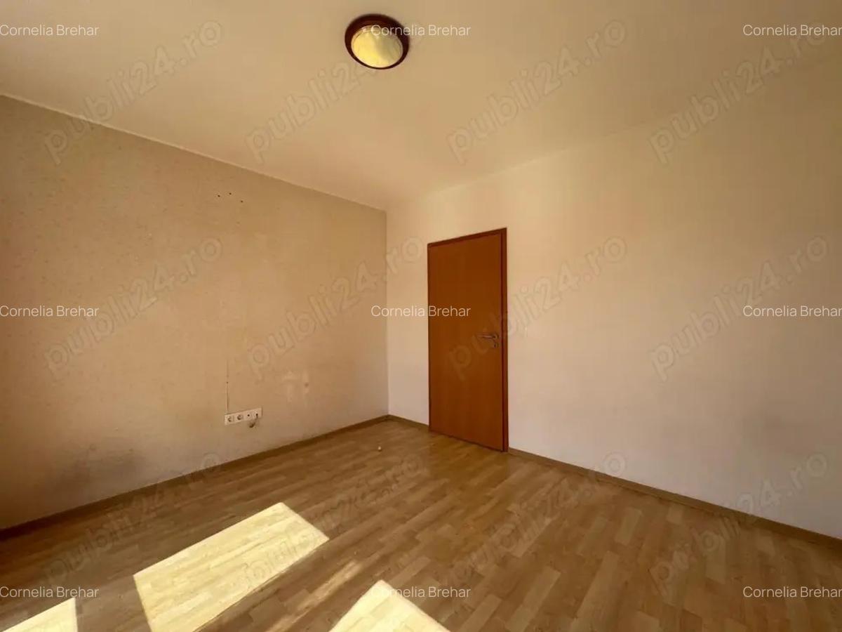 Inchiriez apartament in Bra?ov Avantgarden2 la Et 3 zugravit proaspat liber ptr inchiriere! - 4