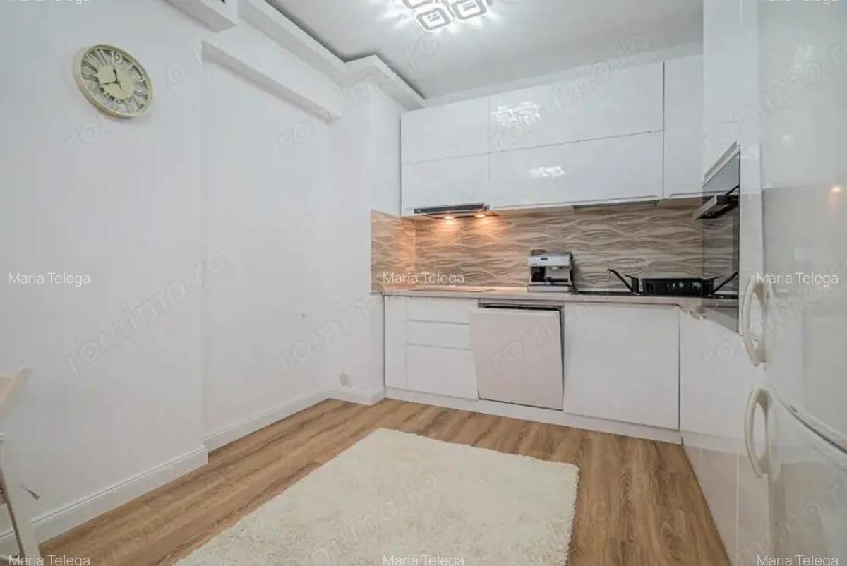 Apartament 3 camere, 100 m2, decomandat, parcare subterana zona Coresi - 7