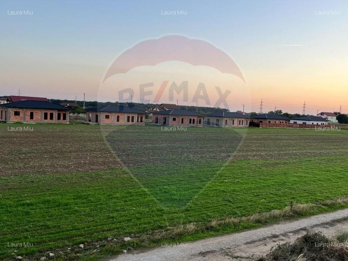De vanzare Casa / Vila 5 camere la rosu + 540 mp teren Balotesti - 5