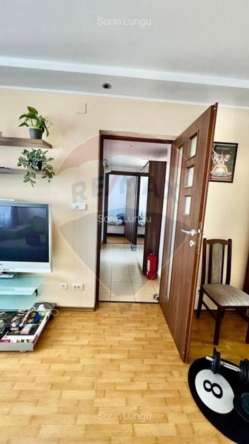 Apartament cu 3 camere semidecomandat, mobilat în 1 Mai - 4