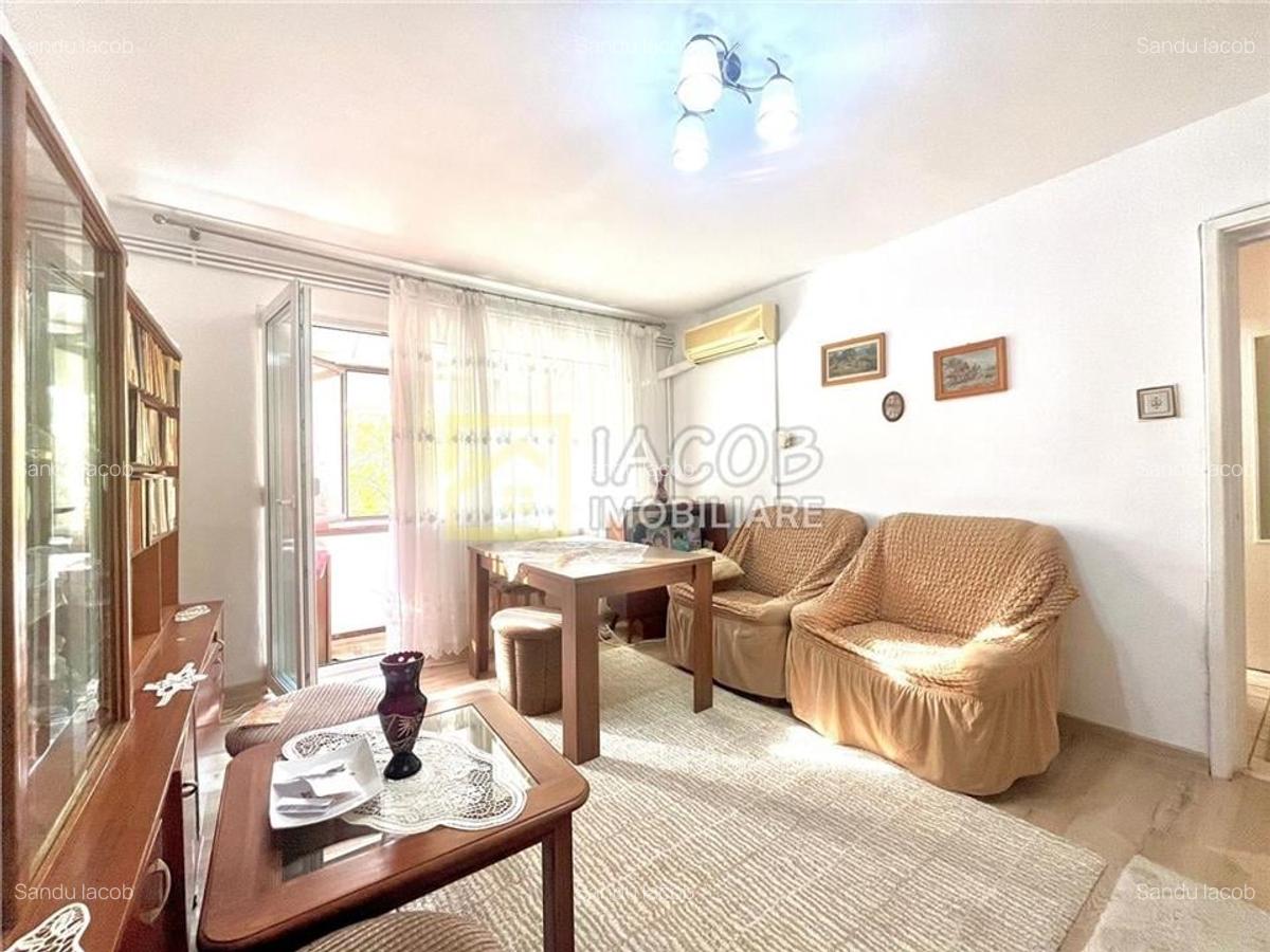 Apartament cu doua camere semidecomandate, zona Aviatori, Bacau - 3