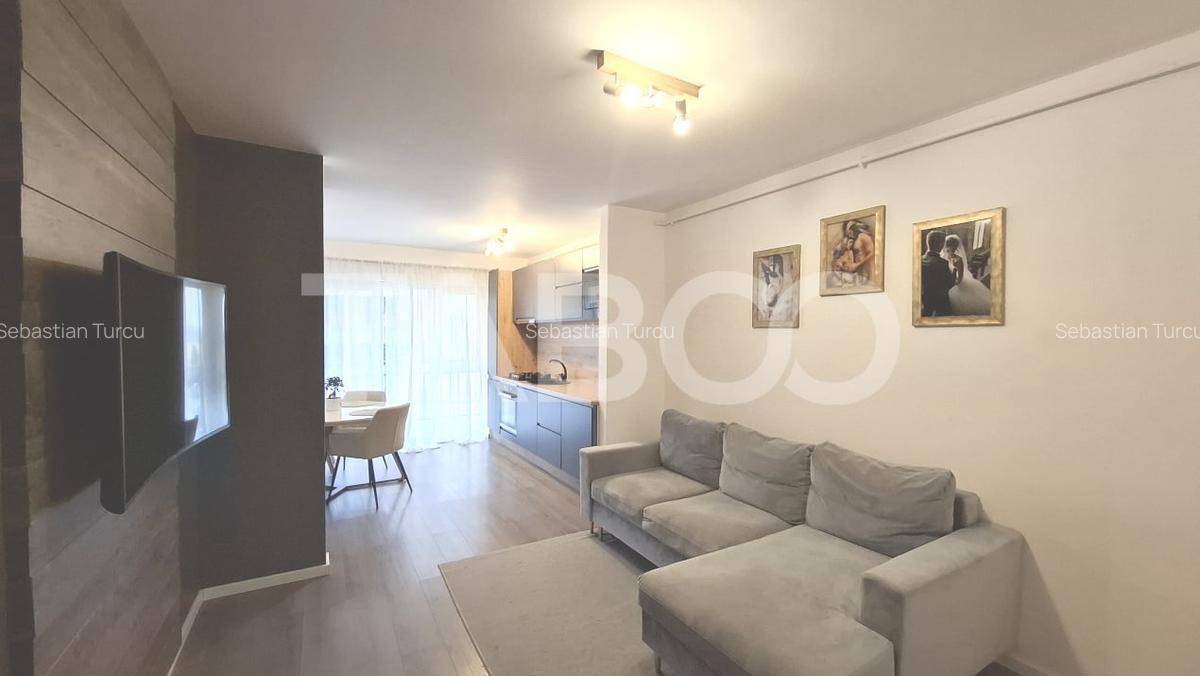 Apartament 3 camere de vanzare decomandat 60 mp zona Calea Surii Mici - 2