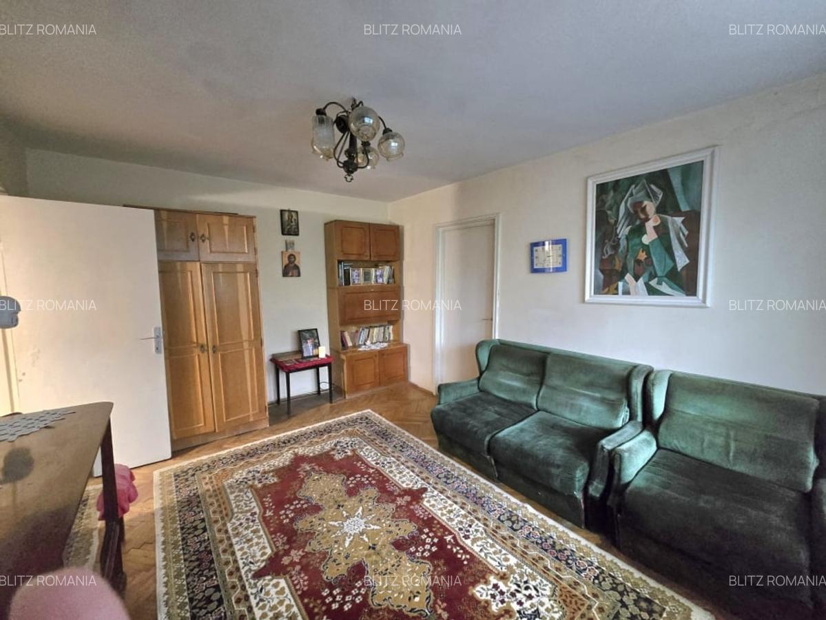 Apartament 3 camere, 67 mp, zona Simplon - 2