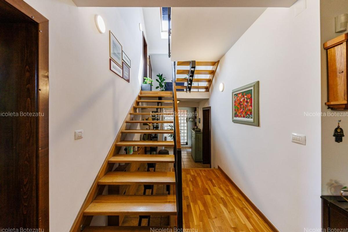 Locuiește lângă pădure, dar cu toate facilitățile la îndemână - 12