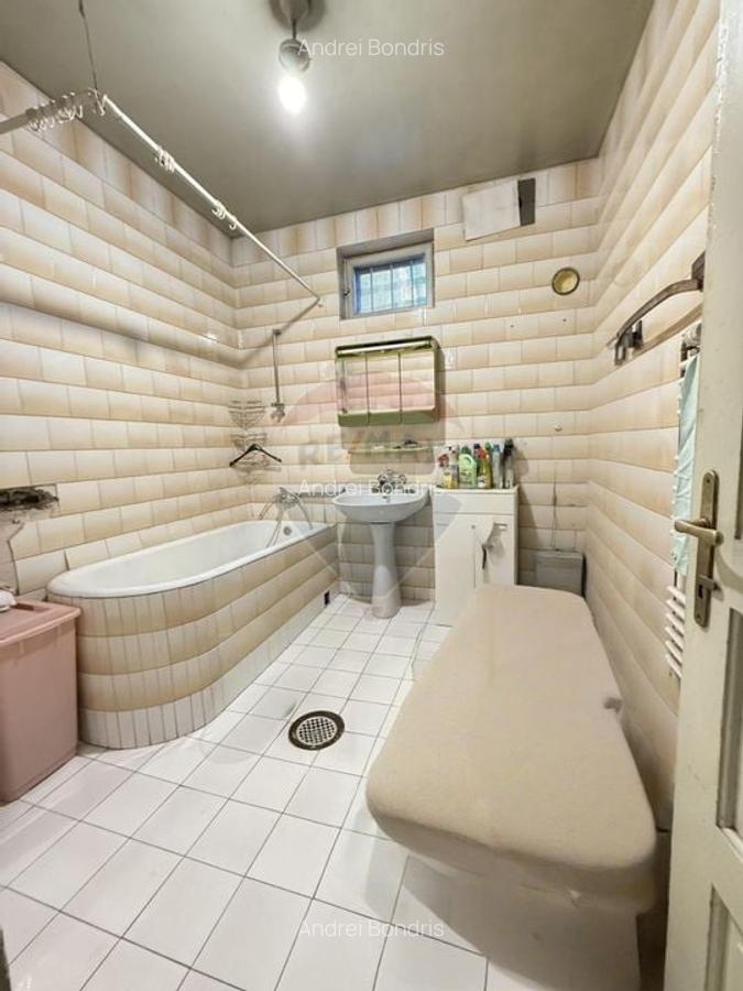 Teren 1100 mp si Casa Strada Luica Sector 4 - 10