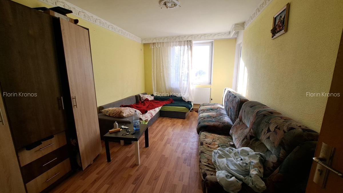 AGIGEA, 3 CAMERE DECOMANDAT 2 BAI, CENTRALA GAZ, 70 MP. PARCARE, BOXA - 22