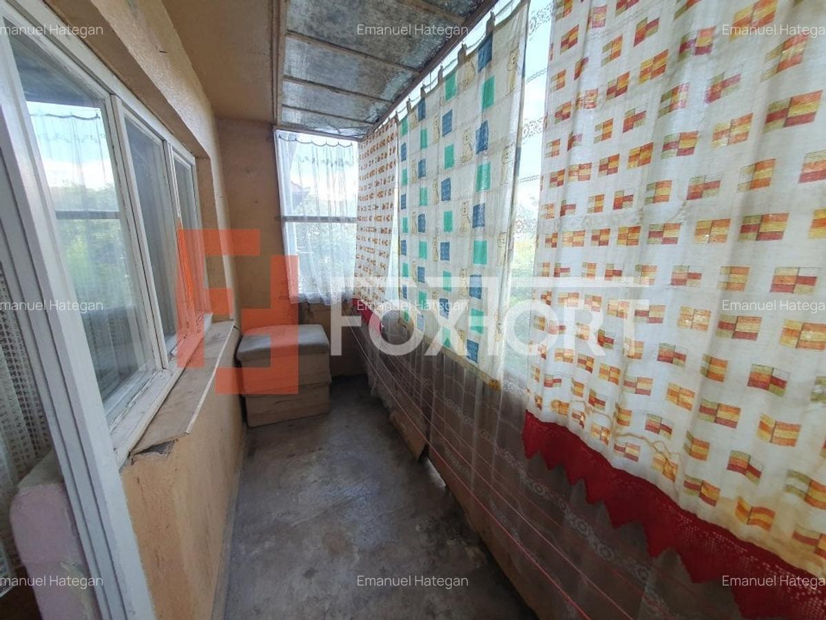 Apartament cu 3 camere decomandat în Dâmbovița - 21