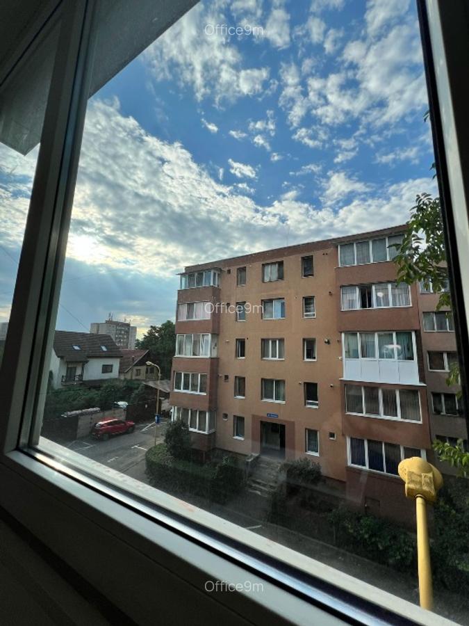 Str.Florilor, Craiter - apartament 2 camere decomandat - acceptam doua studente - 10