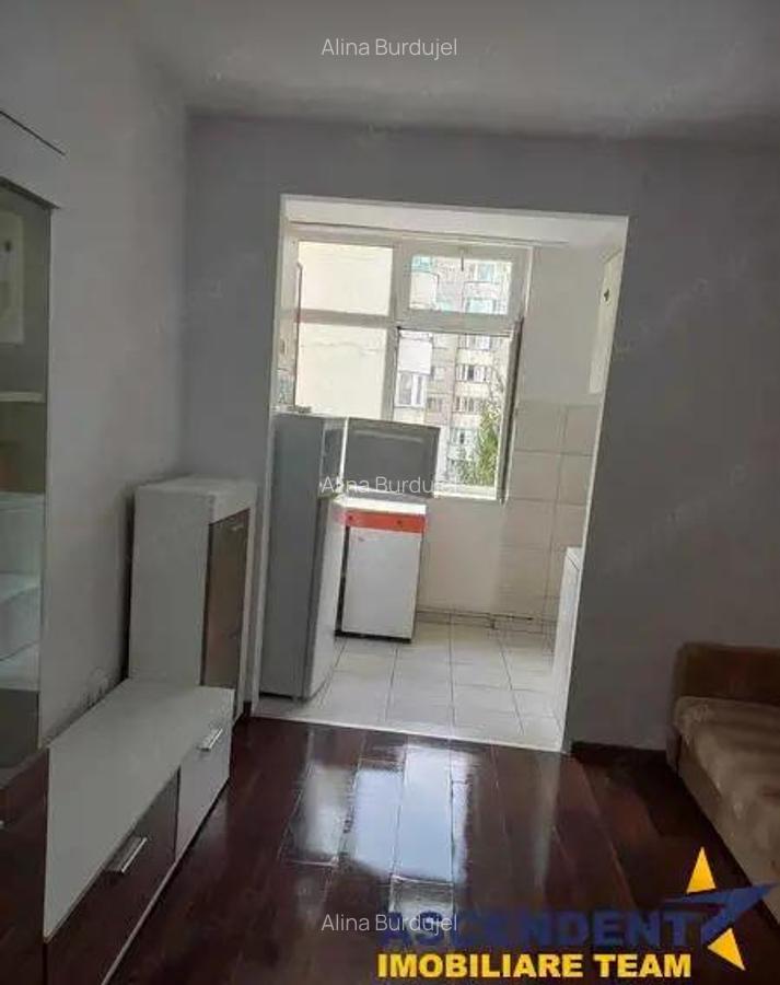 Garsoniera renovata, Astra, Brasov - 5