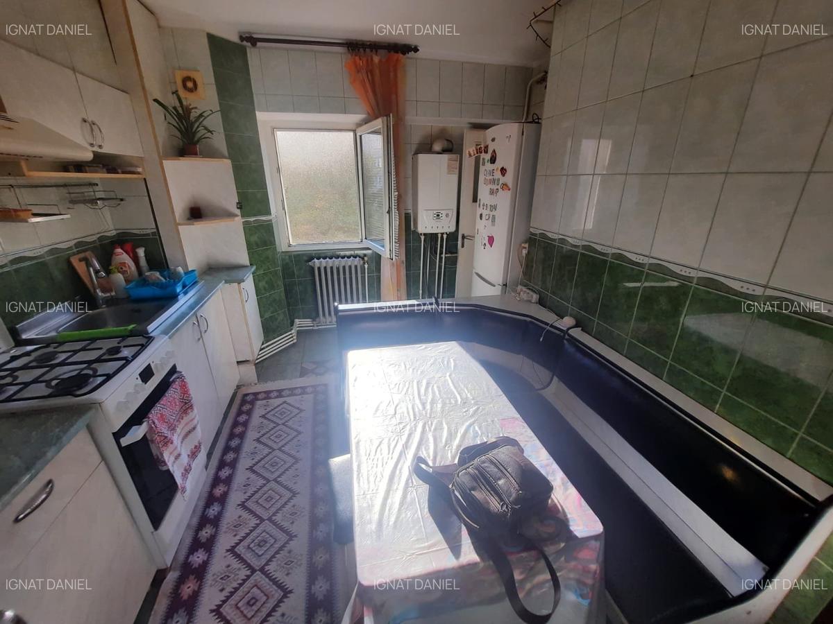 Apartament cu 2 camere decomandat 3/8, zona Nicolina - 5