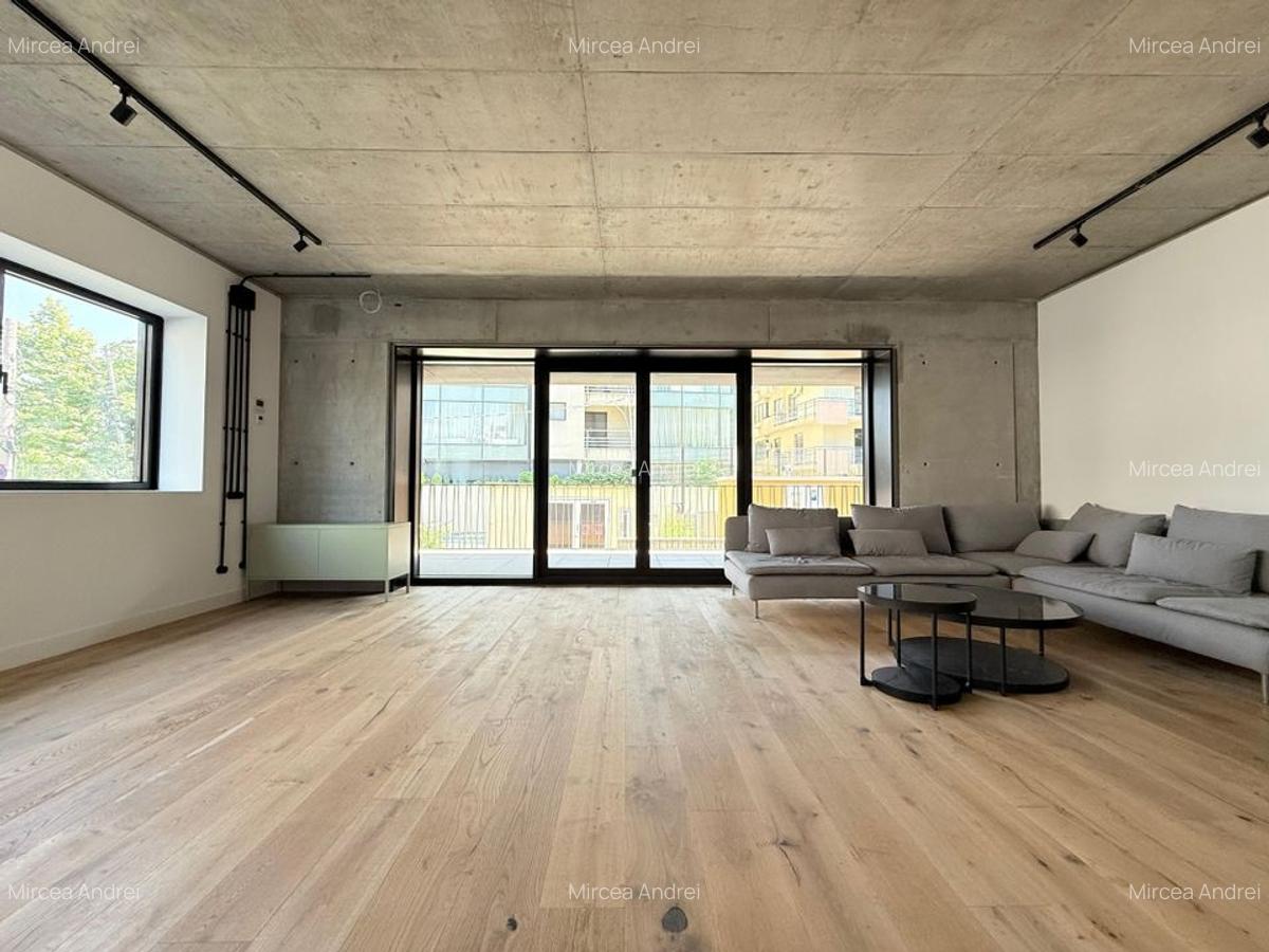 Apartament cu 3 camere semidecomandat în Barbu Văcărescu - 1