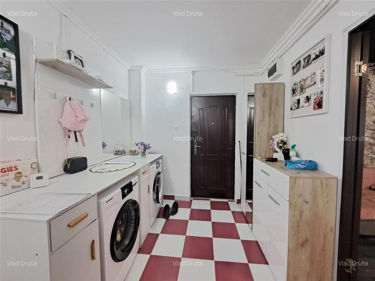 Apartament cu 3 camere decomandat în Central - 8