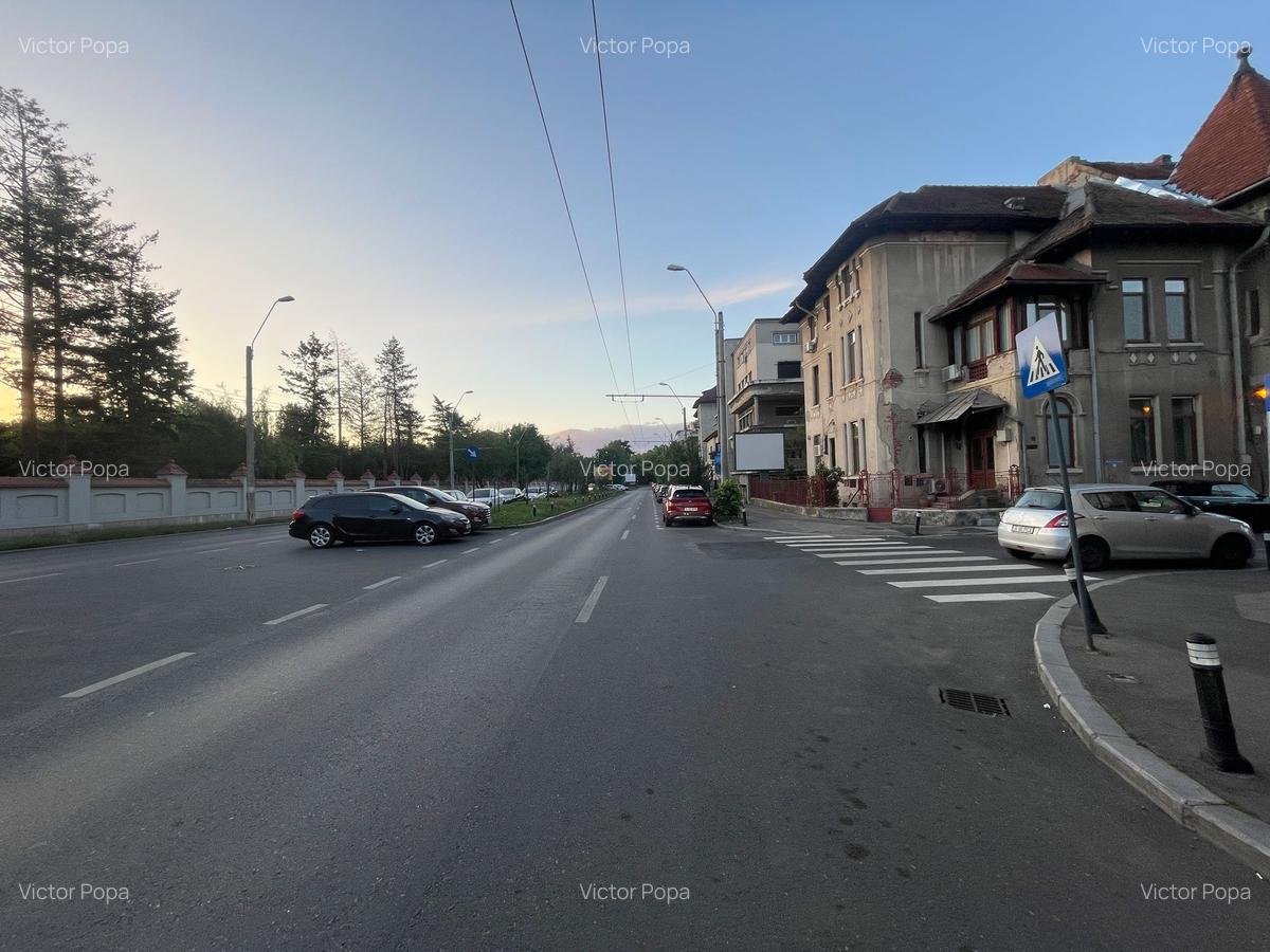 5 camere mansarda vis-a-vis de Palatul Cotroceni - 16