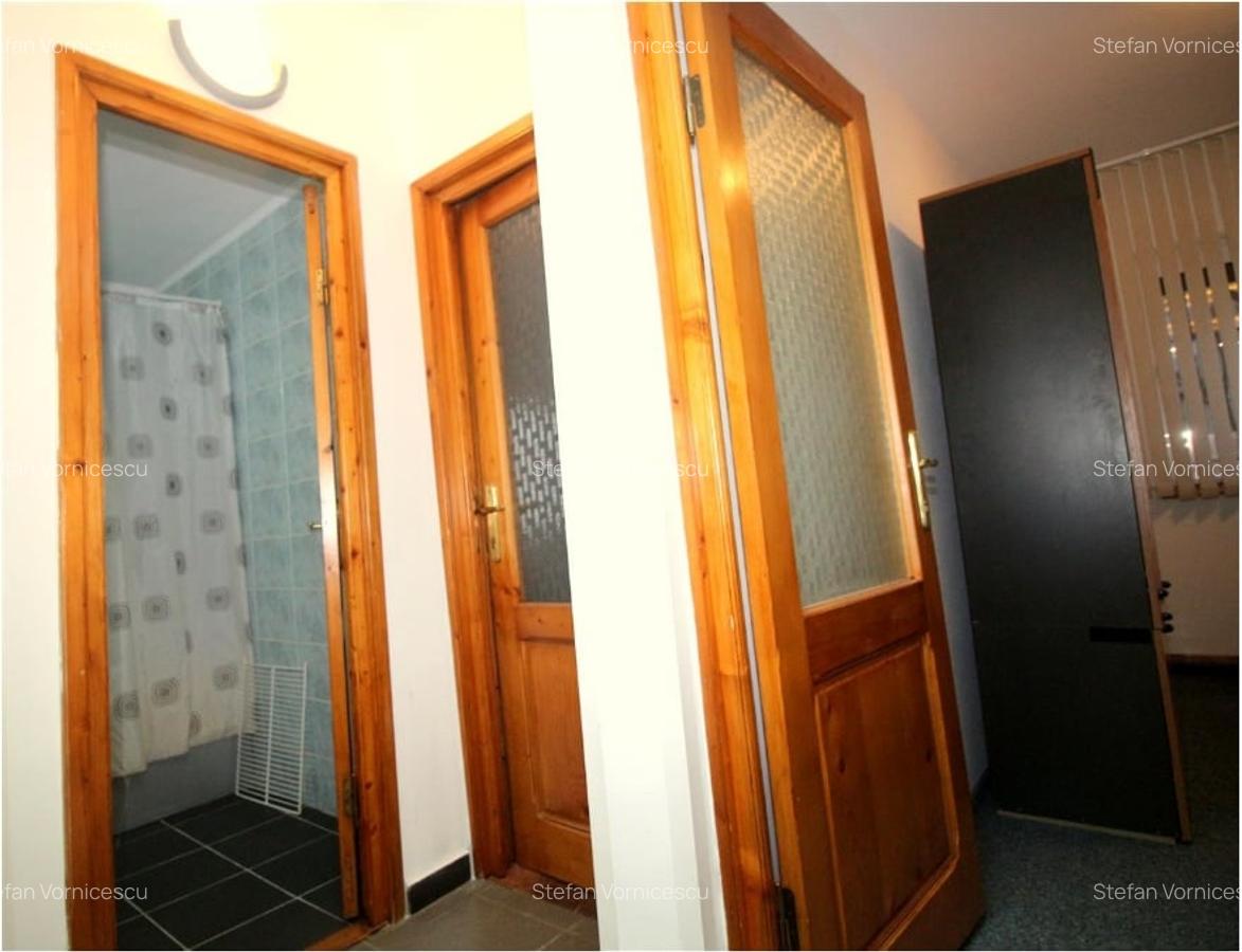 Apartament pentru Birou in centru Palas disponibil imediat 4 camere - 23