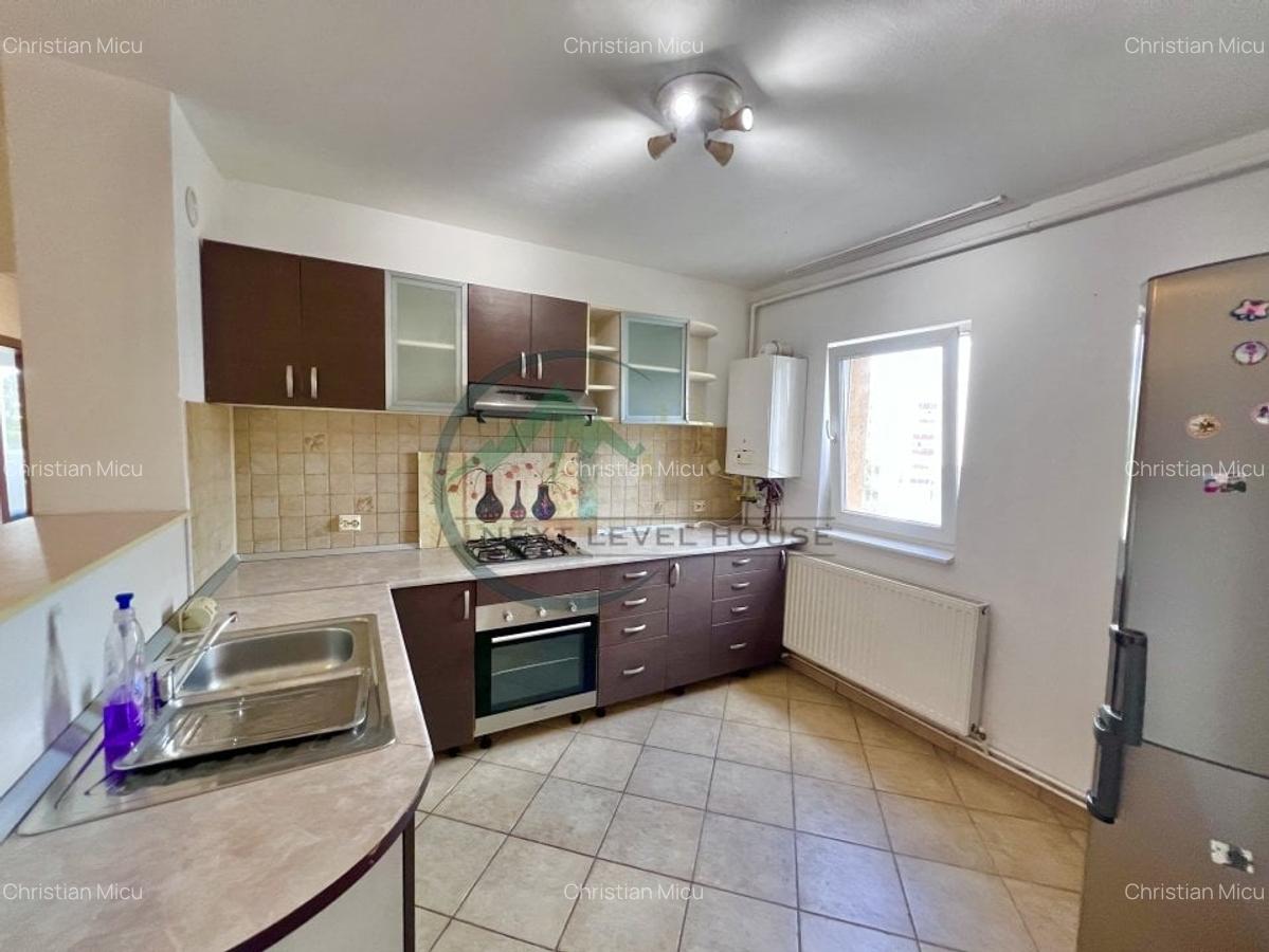 Apartament 4 camere, zona Grivitei - 1