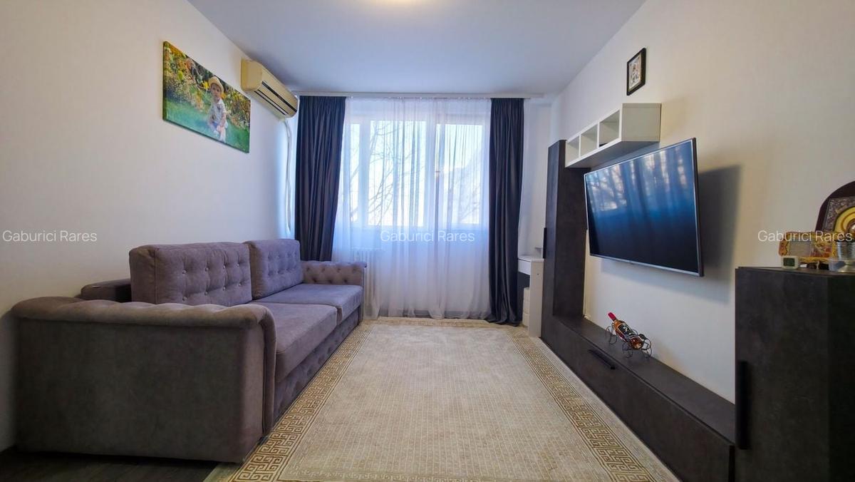 Apartament 3 camere Renovat Drumul Taberei Parc Metrou Raul Doamnei - 2