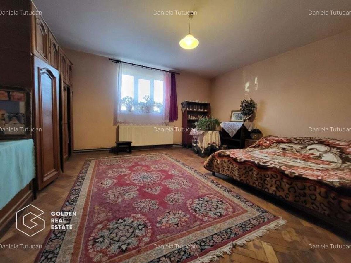 Casa cu teren de 842 mp, oras Lipova - 5