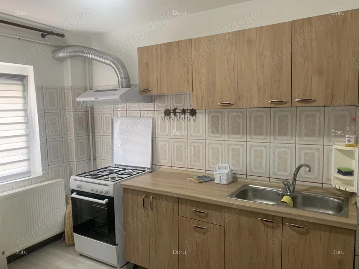 Inchiriez apartament cu 2 camere parter, zona Pod, Ramnicu Sarat - 4 Inchiriez apartament cu 2 camere parter, zona Pod, Ramnicu Sarat - 4